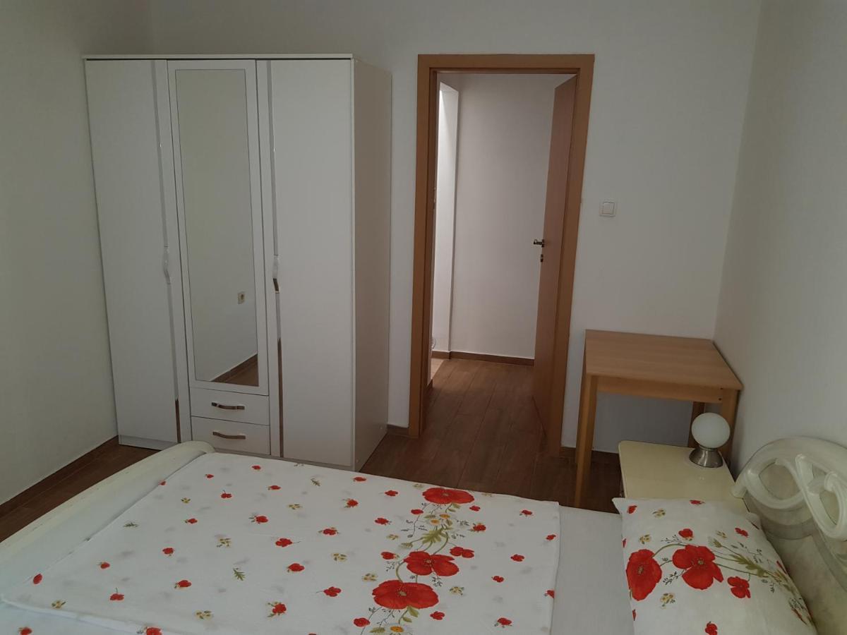 Apartments Vila Tisa Mali Lošinj Eksteriør billede