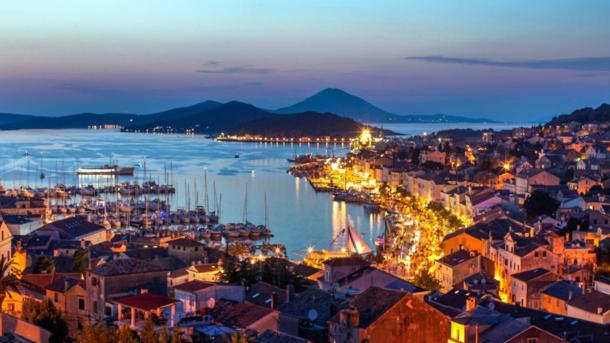 Apartments Vila Tisa Mali Lošinj Eksteriør billede