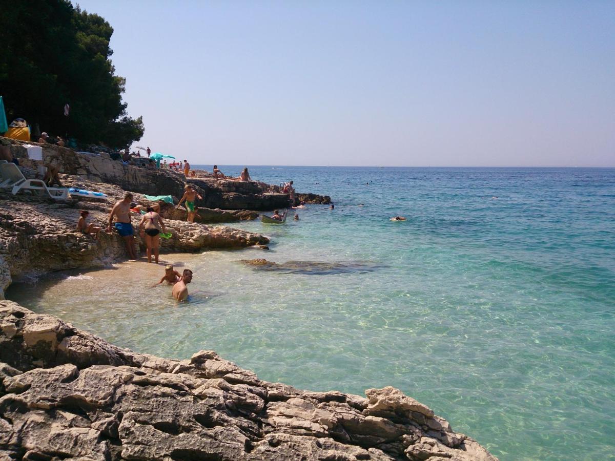 Apartments Vila Tisa Mali Lošinj Eksteriør billede